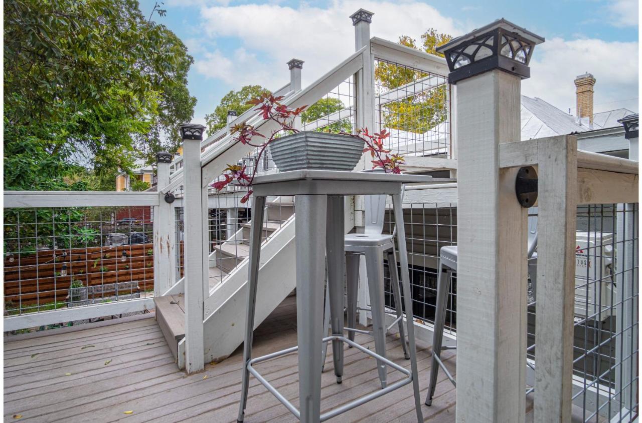 Exquisite Near Downtowns Core