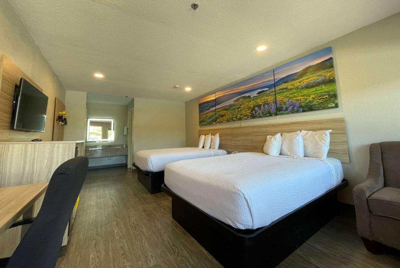 Days By Wyndham Near Seaworld Hotel San Antonio