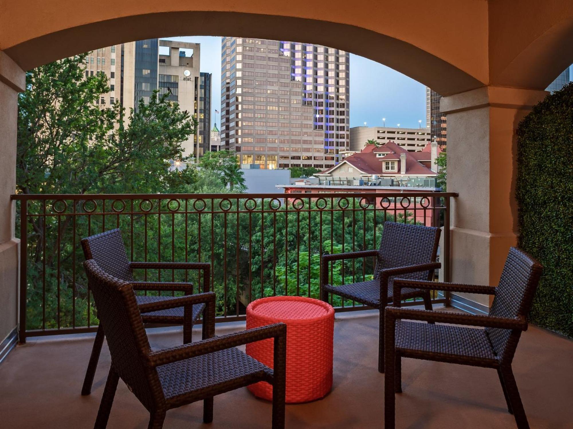 Indigo Riverwalk By Ihg Hotel San Antonio