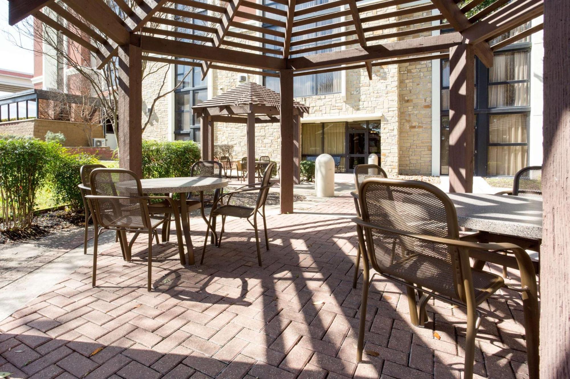 Drury Plaza Airport Hotel San Antonio