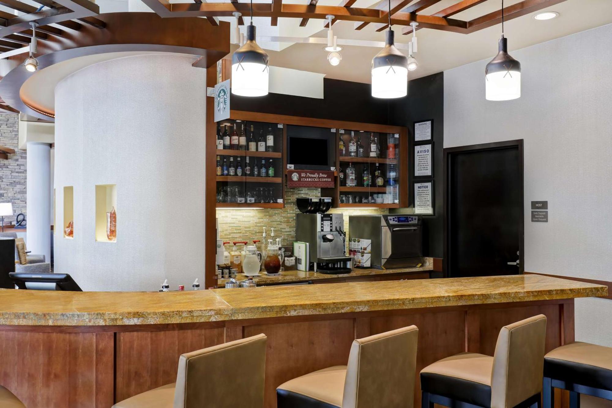 Hyatt Place North Stone Oak 3*