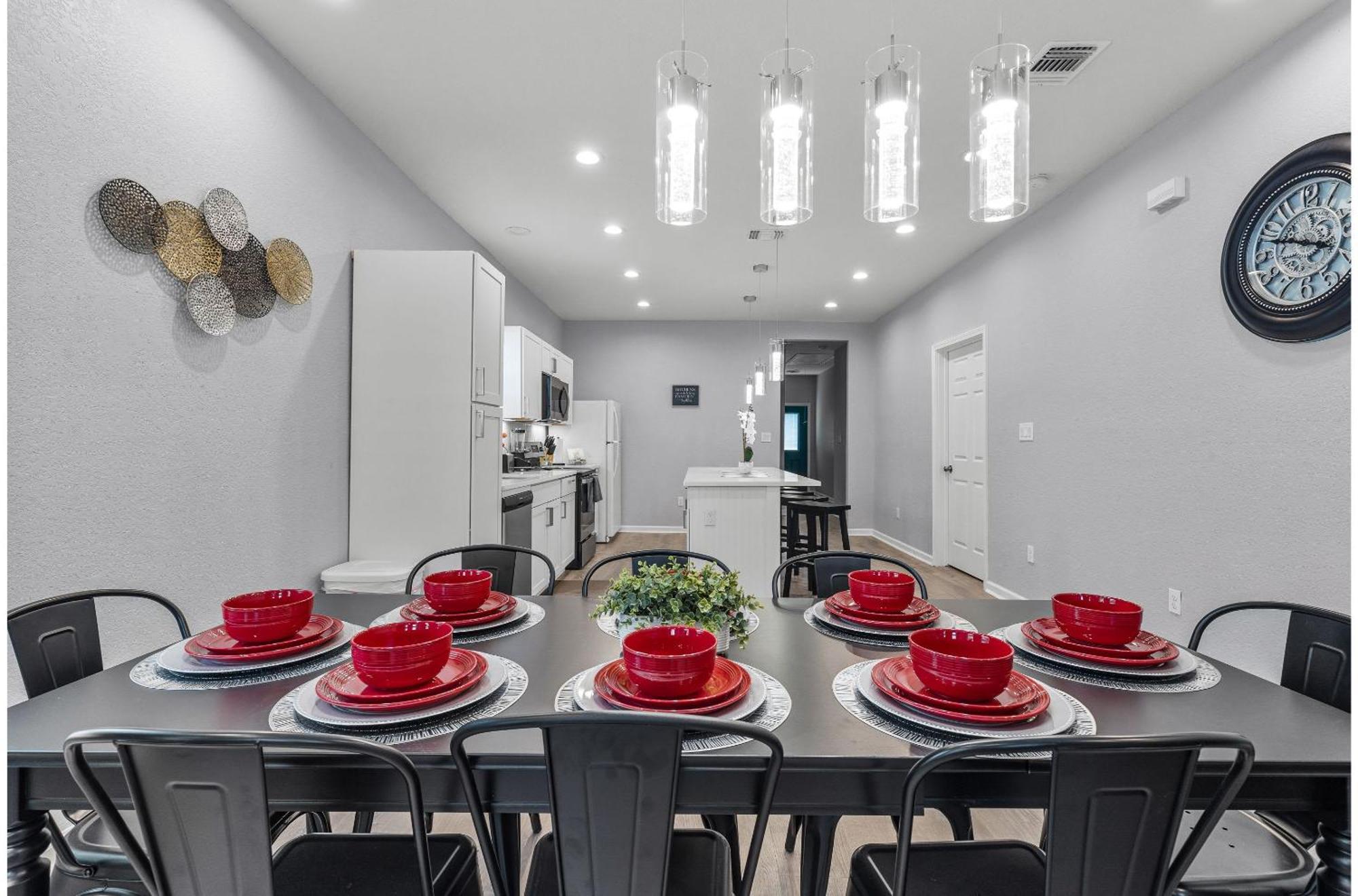 Charming Walkable 4 Br2.5 Ba Near Dtown Riverwalk Holiday home