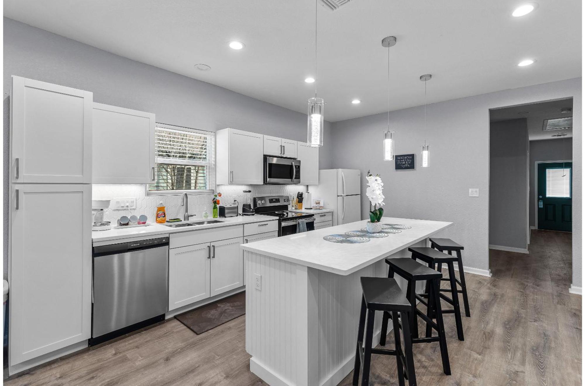Holiday home Charming Walkable 4 Br2.5 Ba Near Dtown Riverwalk *