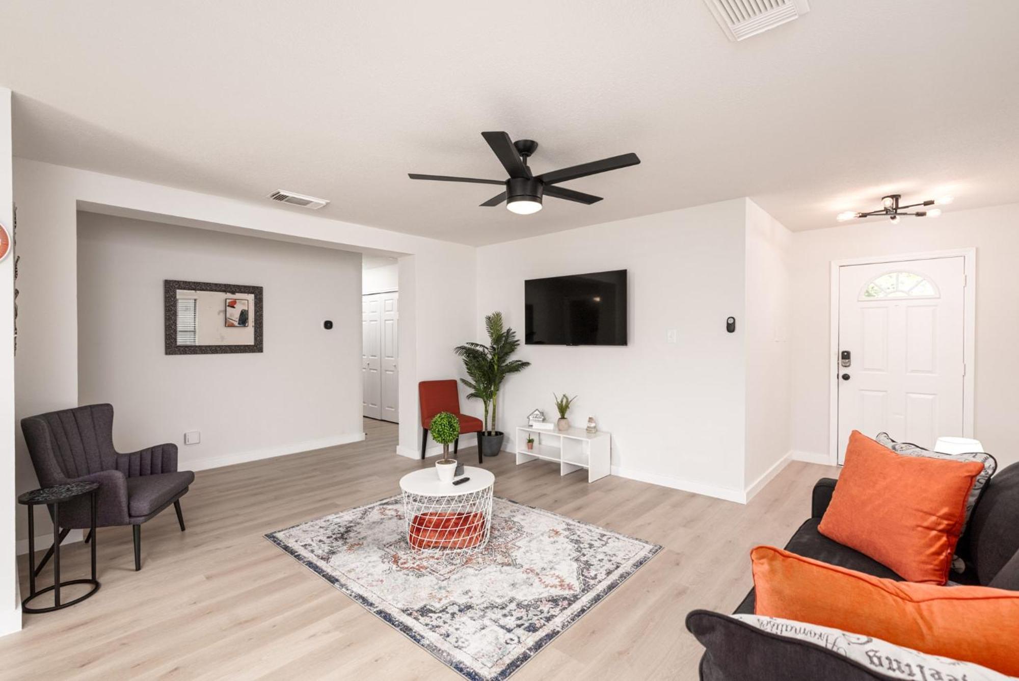 3br/2ba House With No Stairs