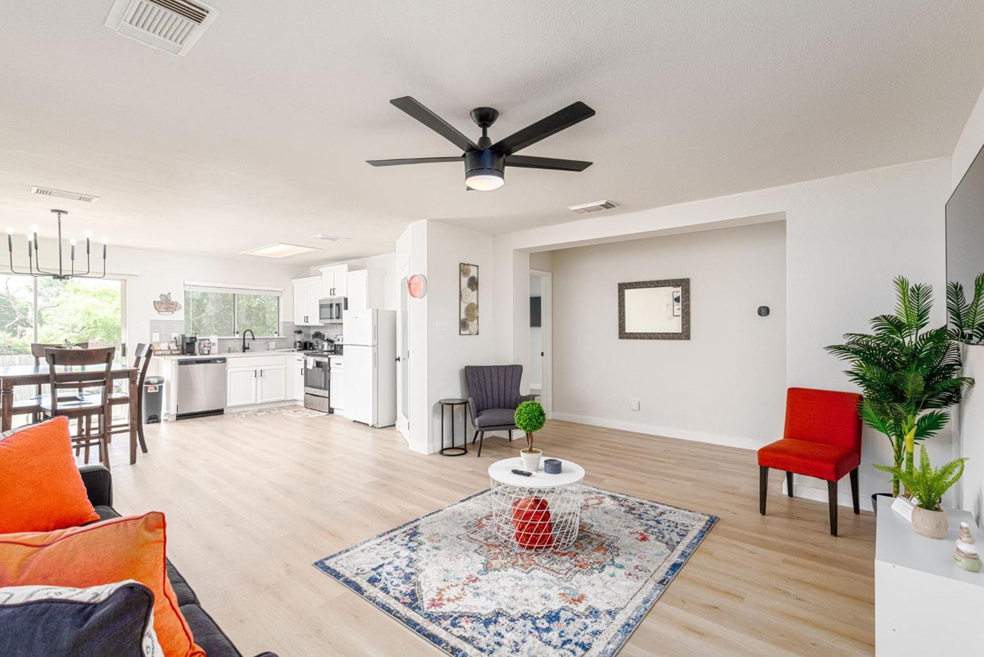 3br/2ba House With No Stairs San Antonio