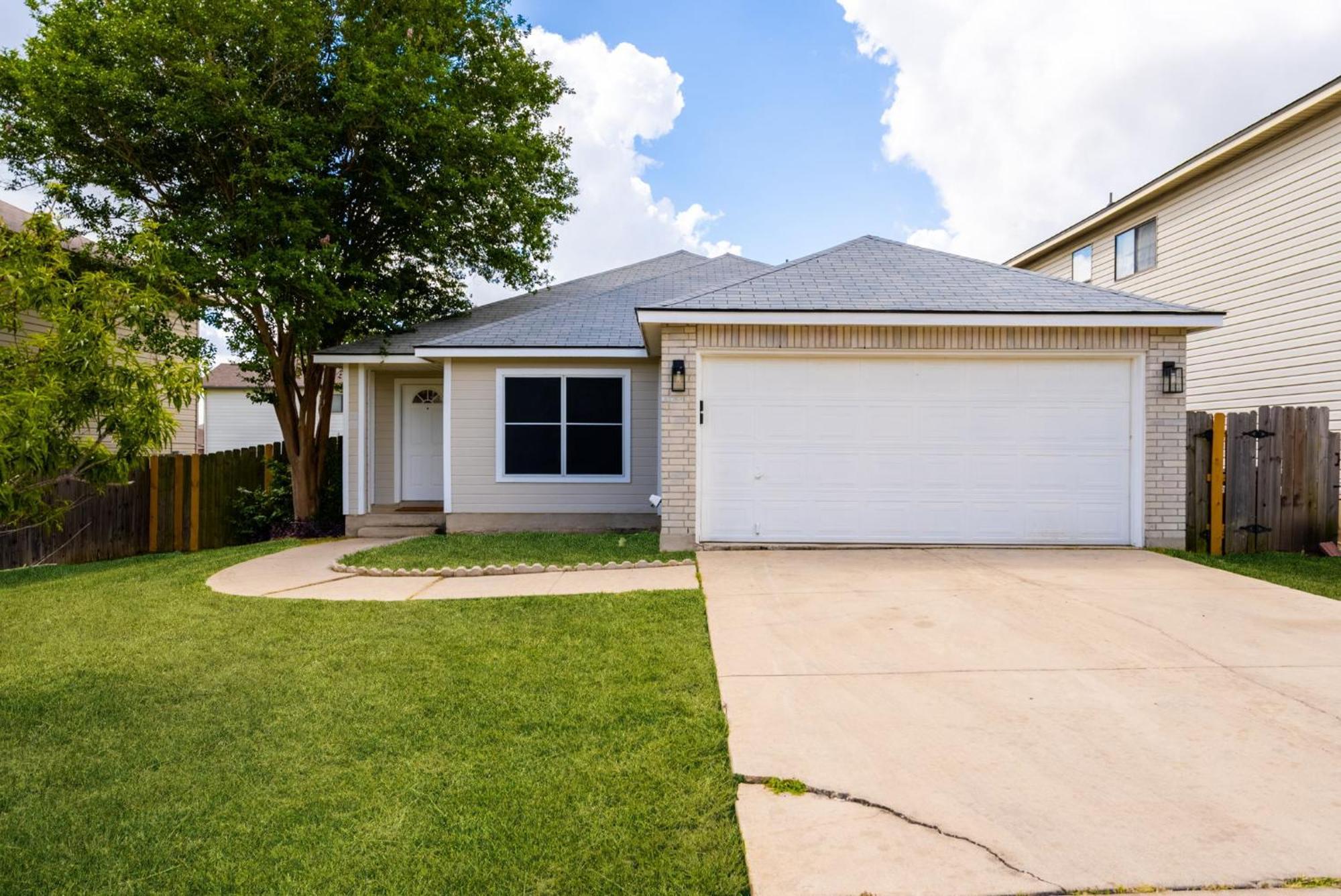 3br/2ba House With No Stairs *