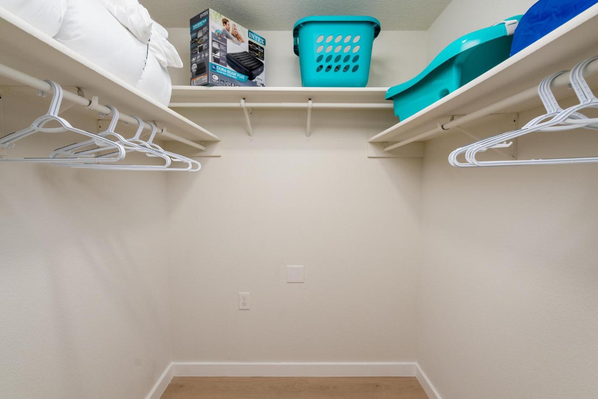 3br/2ba House With No Stairs *