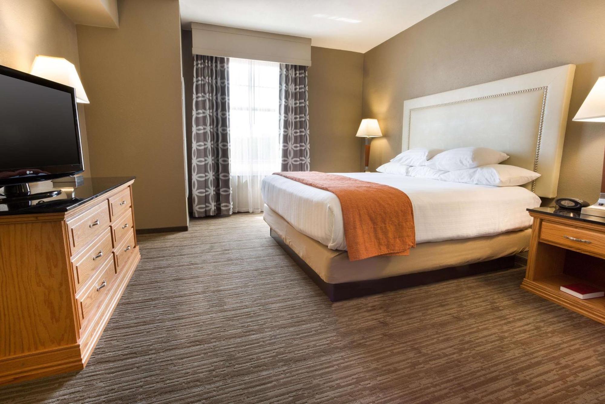 Drury & North Stone Oak Hotel San Antonio