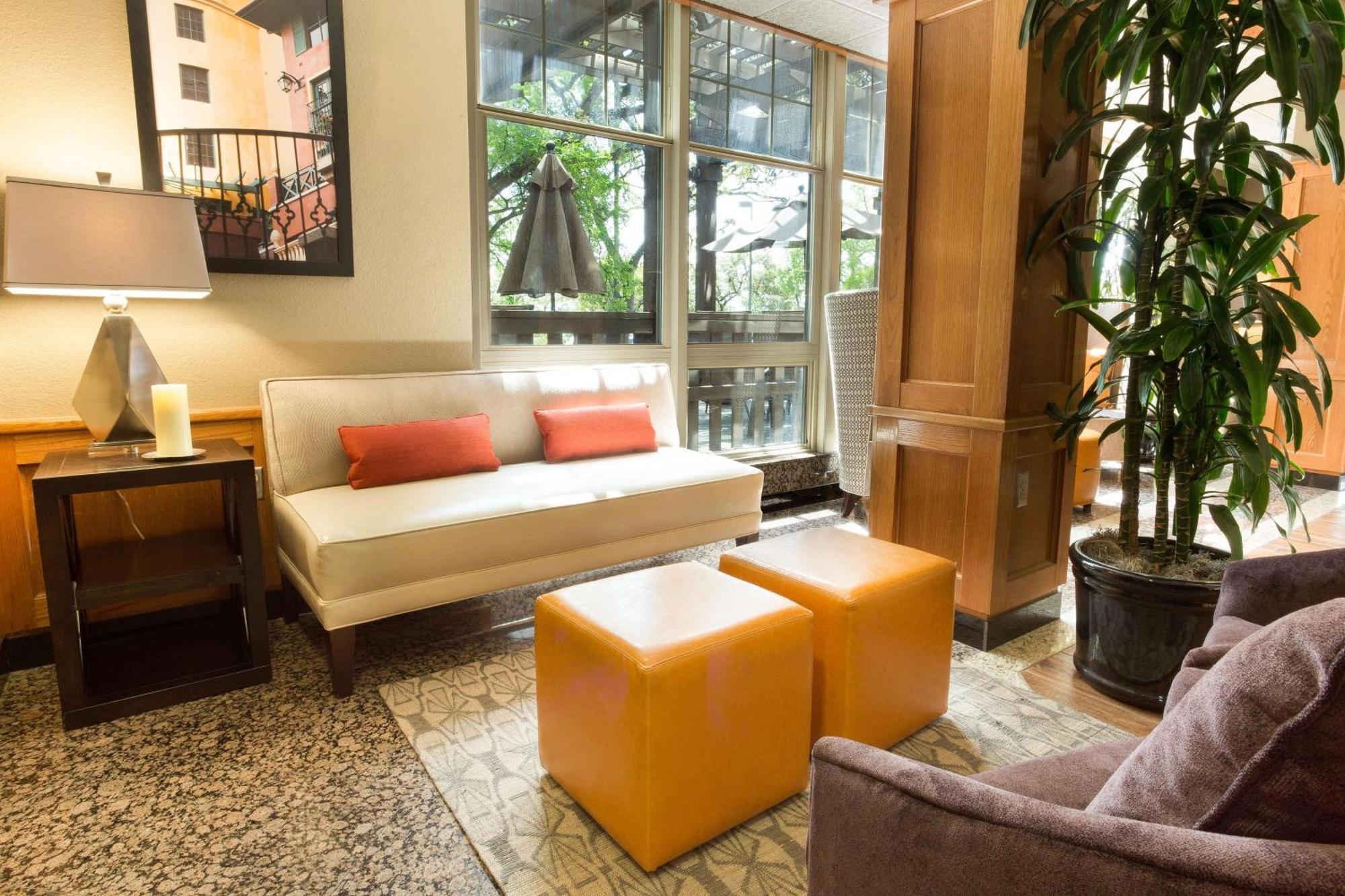 Drury & North Stone Oak Hotel