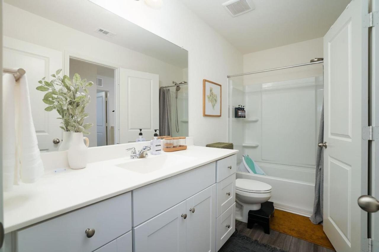 Rare Find Luxurious Sleeps 13 With Family Fun San Antonio