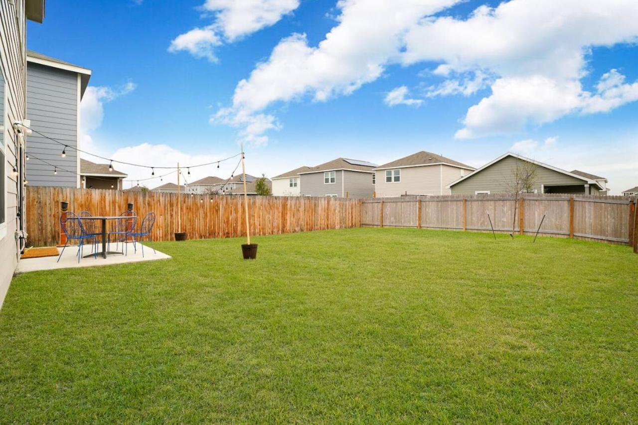 Holiday home Rare Find Luxurious Sleeps 13 With Family Fun San Antonio
