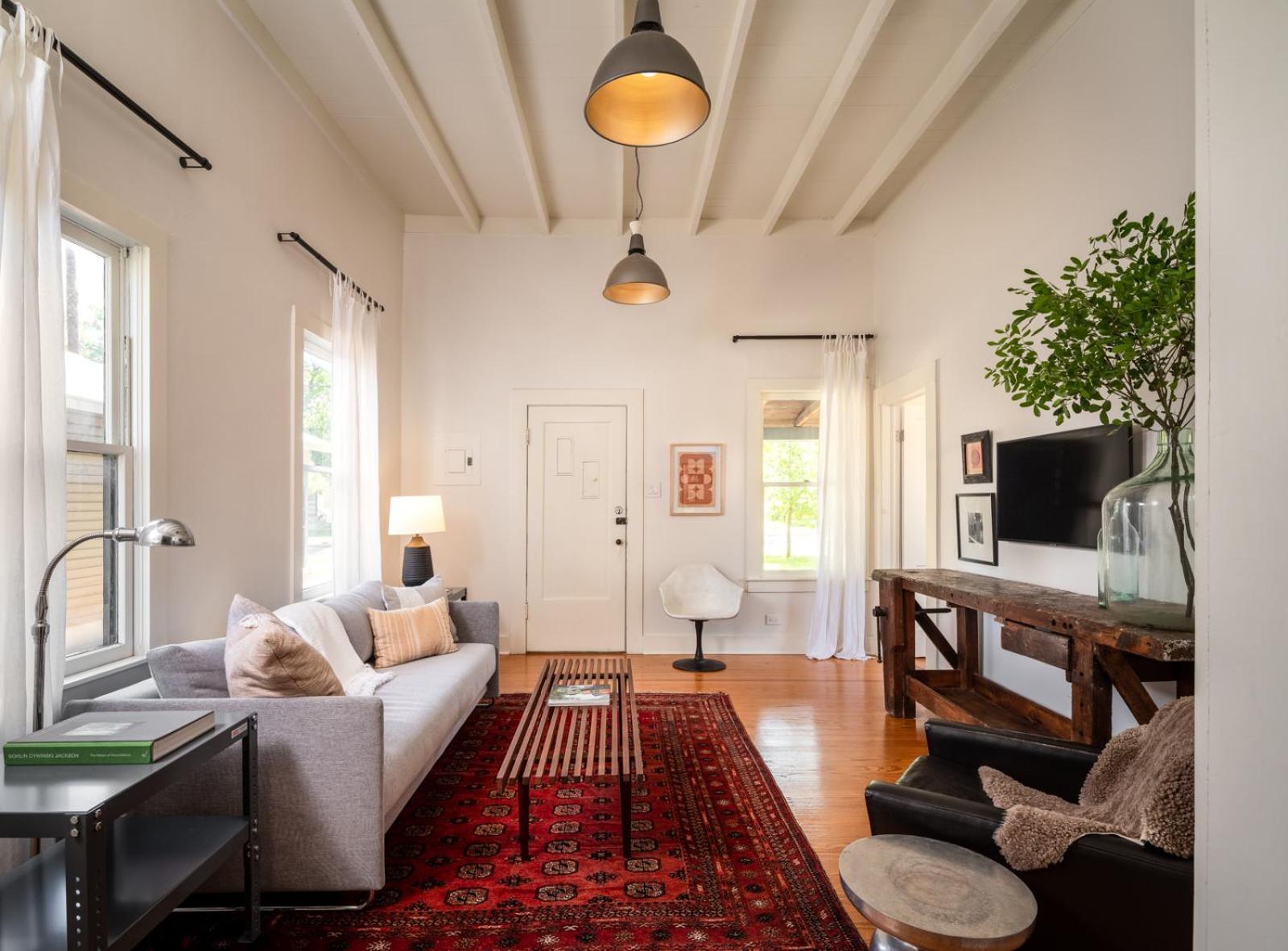 Cozy Nr Dt River Walk, Alamo Wifi Yard Bbq Holiday home
