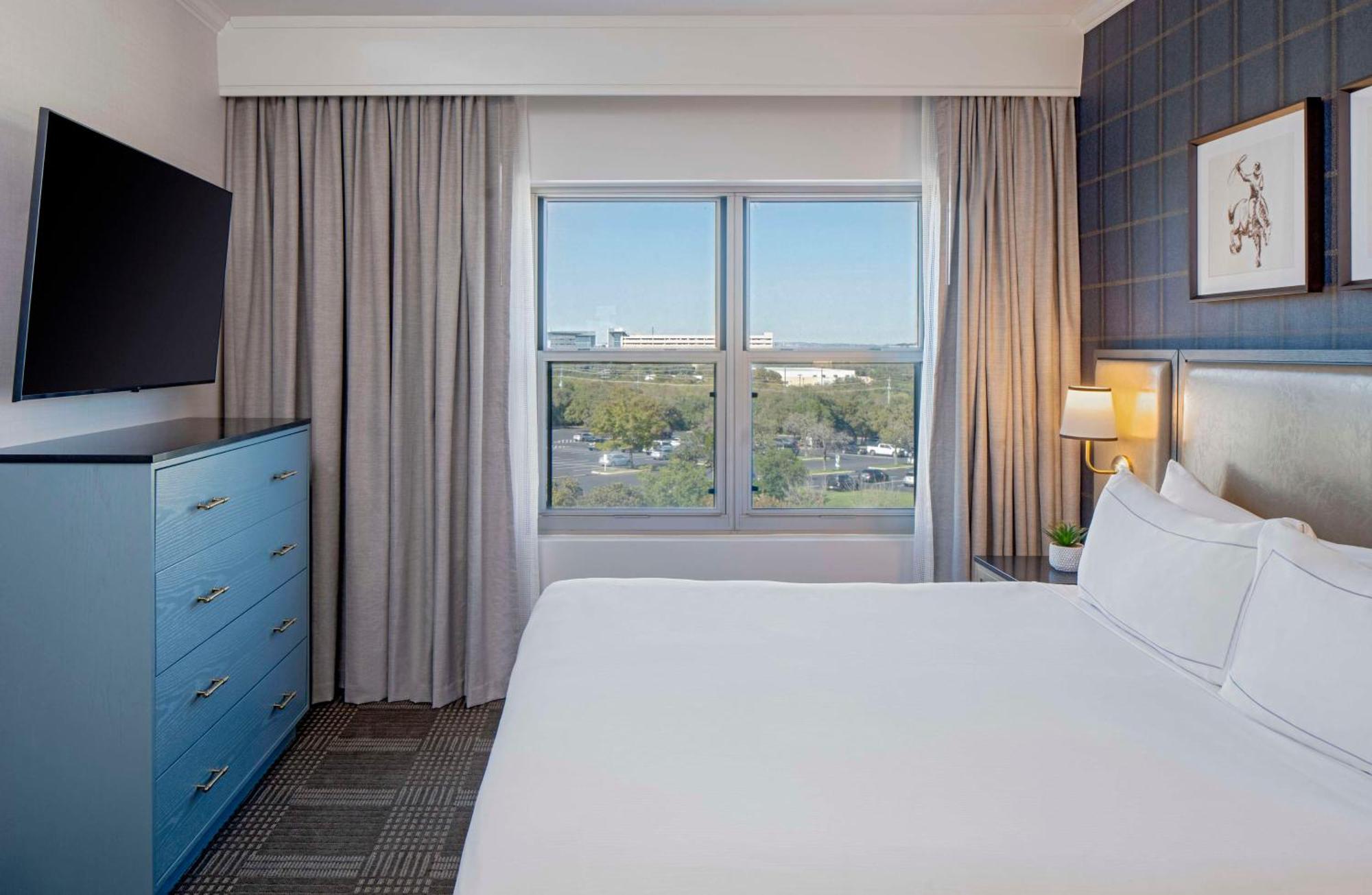 Hilton Hill Country Hotel