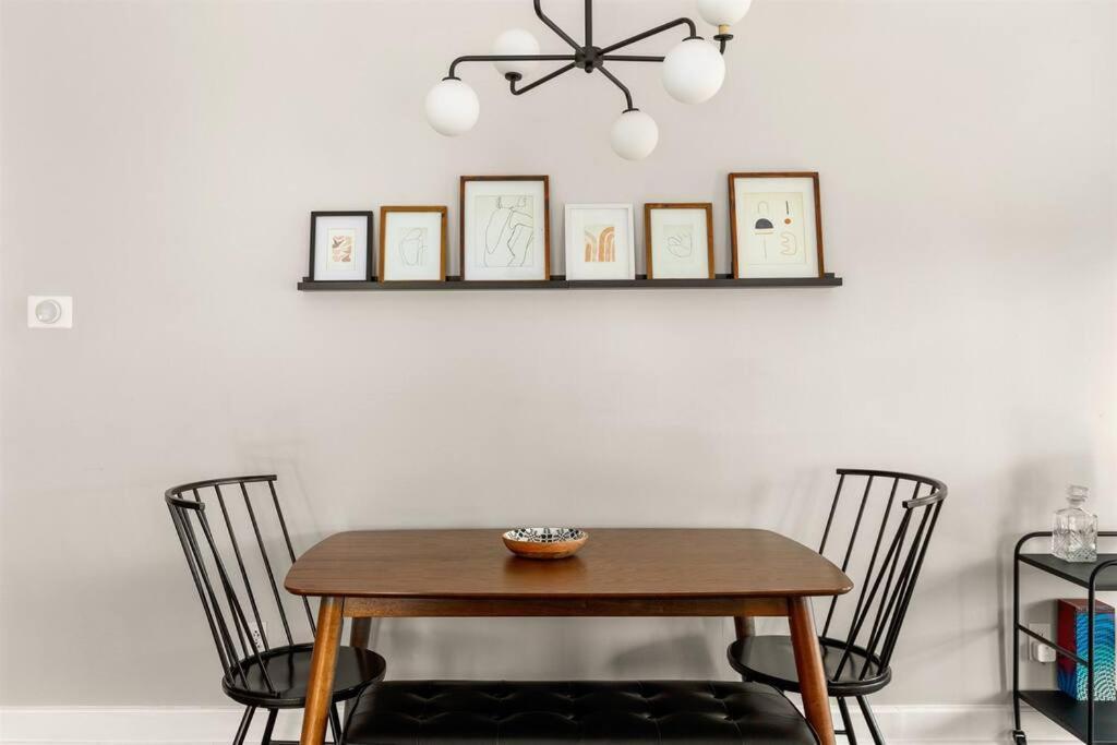 Holiday home Reduced! Pearl Townhomes Combined. Sleeps 16 San Antonio