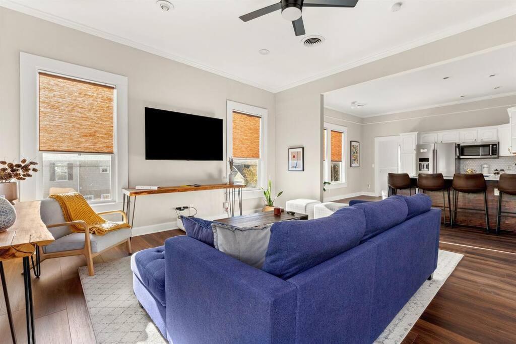 Reduced! Pearl Townhomes Combined. Sleeps 16 San Antonio