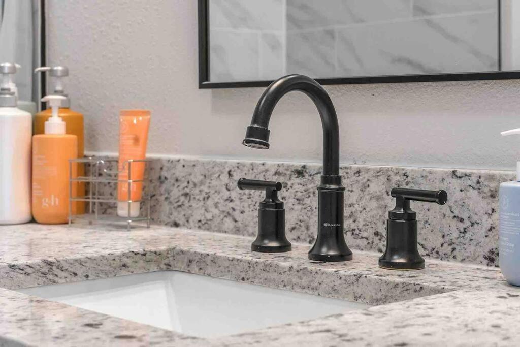 Apartment Modern Base - Lackland Delight San Antonio