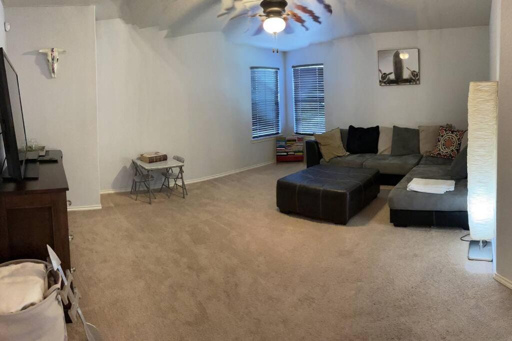 Holiday home Spacious 3 Bedroom Residential