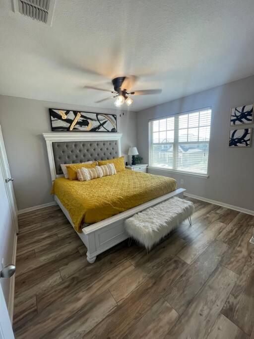 Spacious Family Near Seaworld And Lafb *