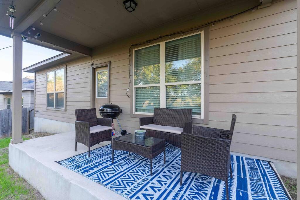 Holiday home Spacious Family Near Seaworld And Lafb San Antonio