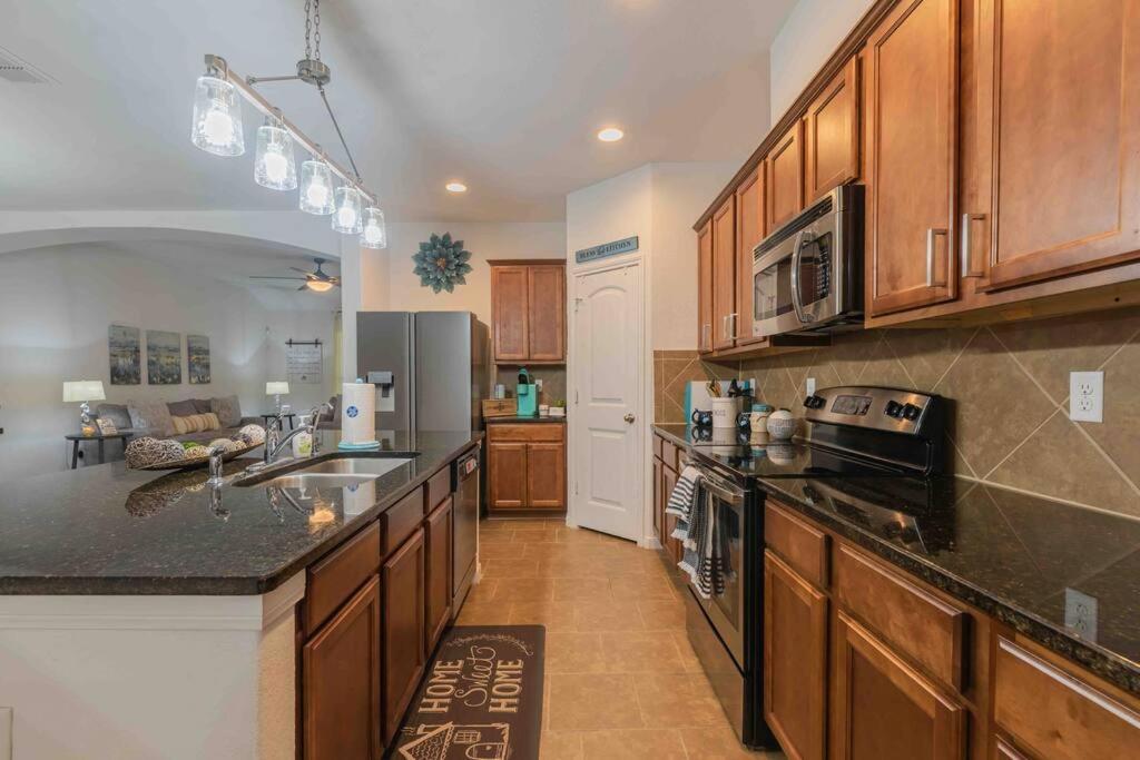 Spacious Family Near Seaworld And Lafb Holiday home San Antonio