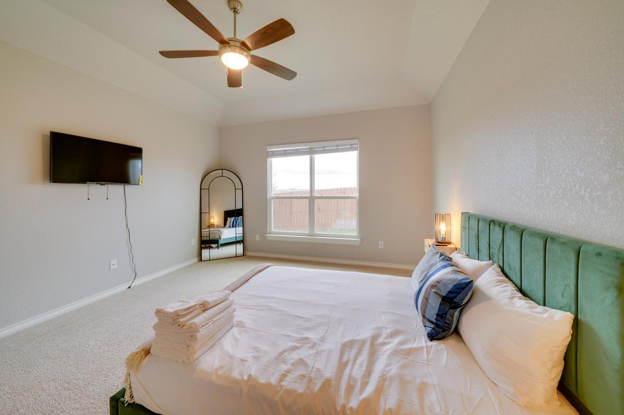 Holiday home Pet-friendly Near Lackland Afb! *