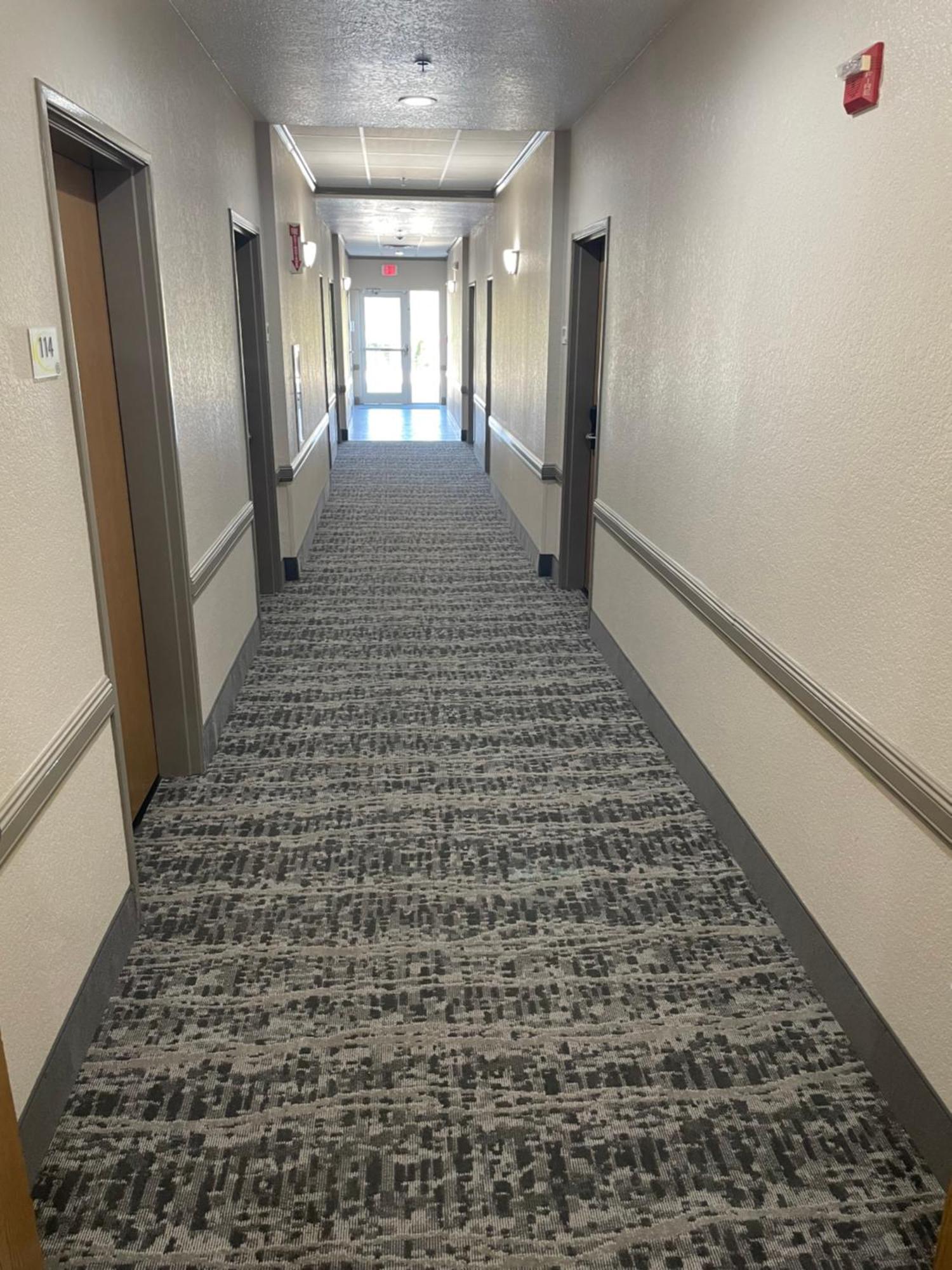 Super 8 By Wyndham San Antonio/alamodome Area