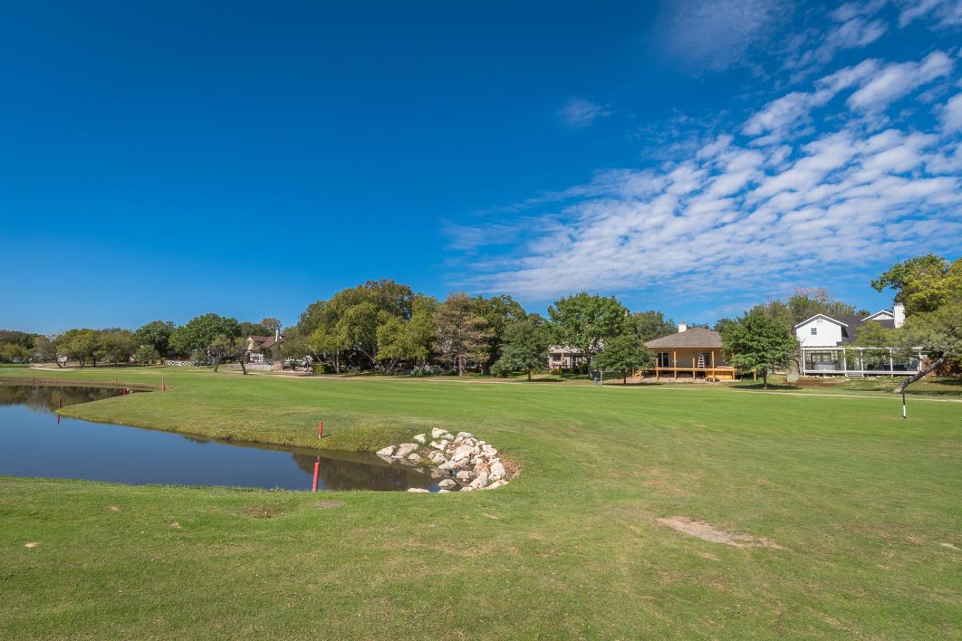 Stunning Deck, Hot-tub View To & Golf Course