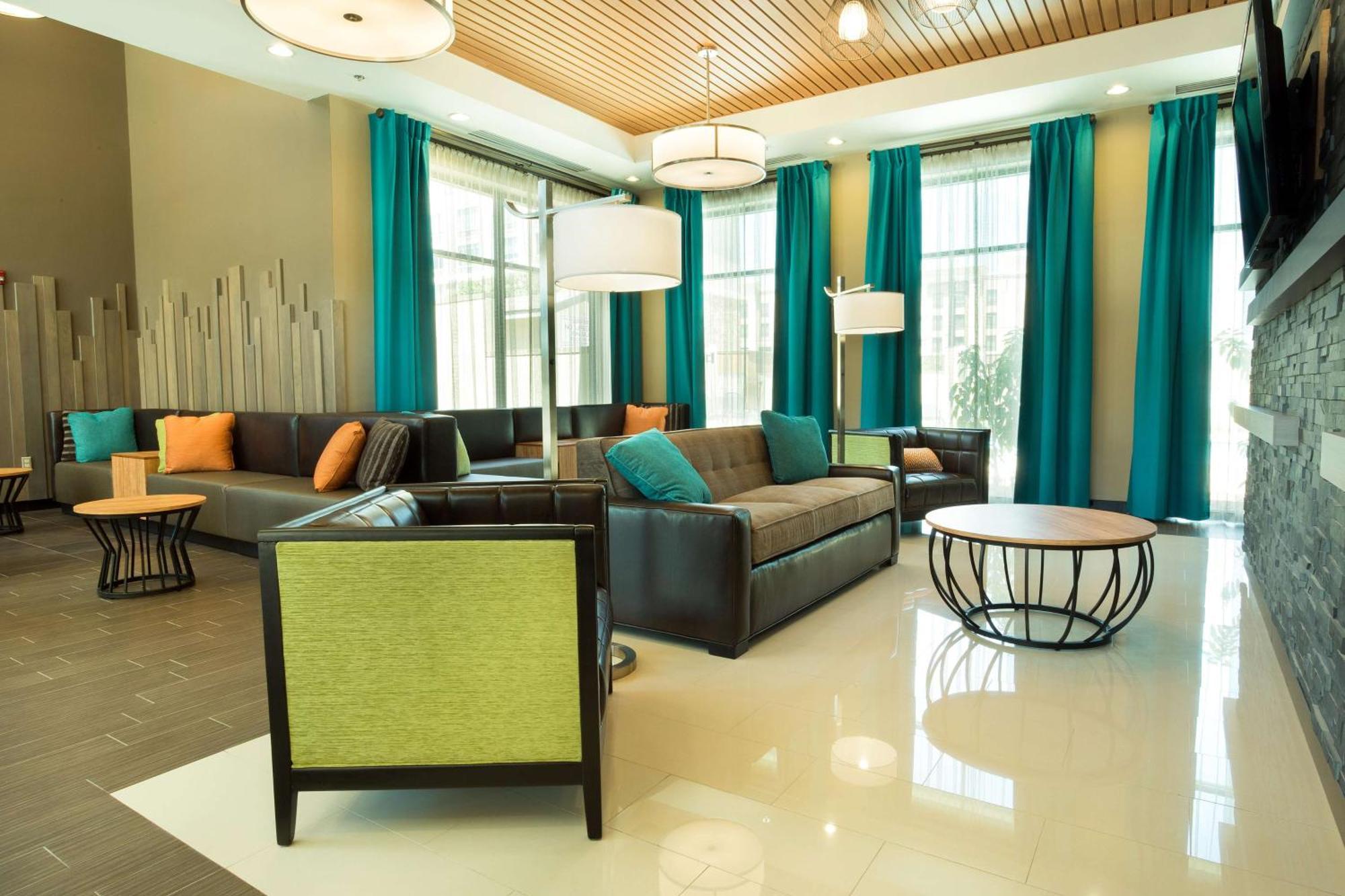 Pear Tree Airport Hotel San Antonio