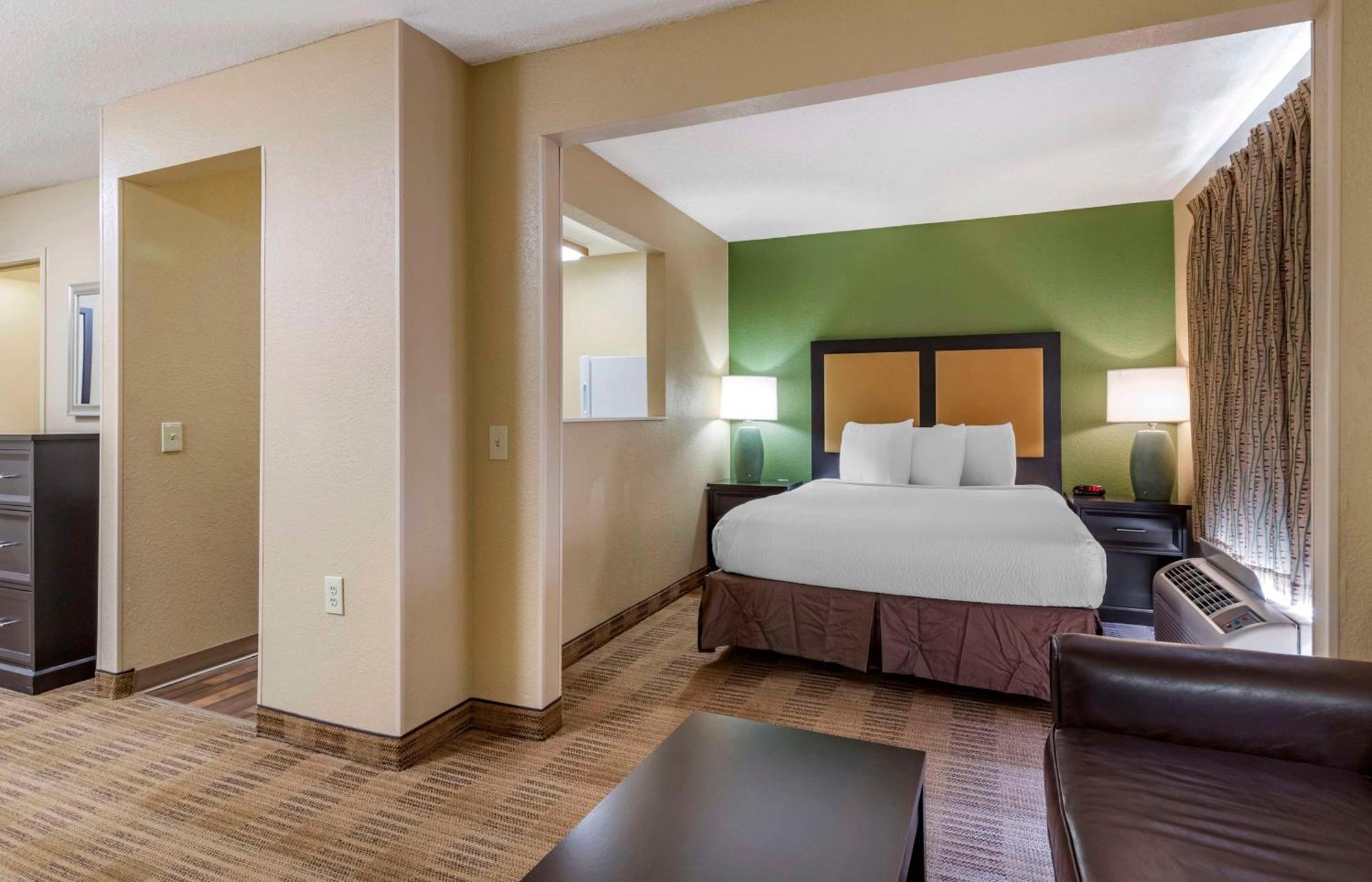 Extended America - - Colonnade - Medical Hotel