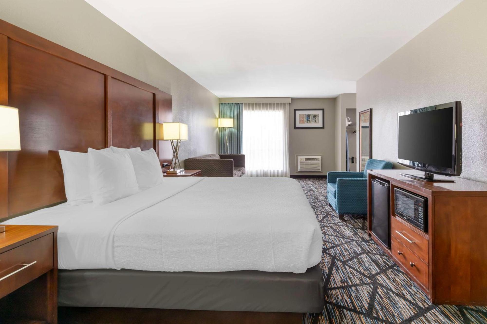 Western Near Lackland Afb Seaworld 3* San Antonio