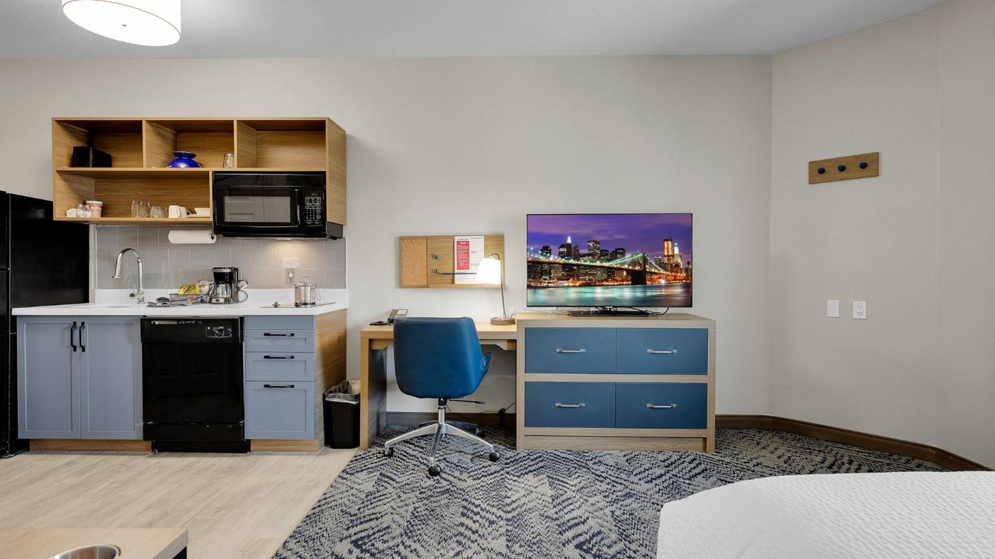 Candlewood Downtown By Ihg Hotel