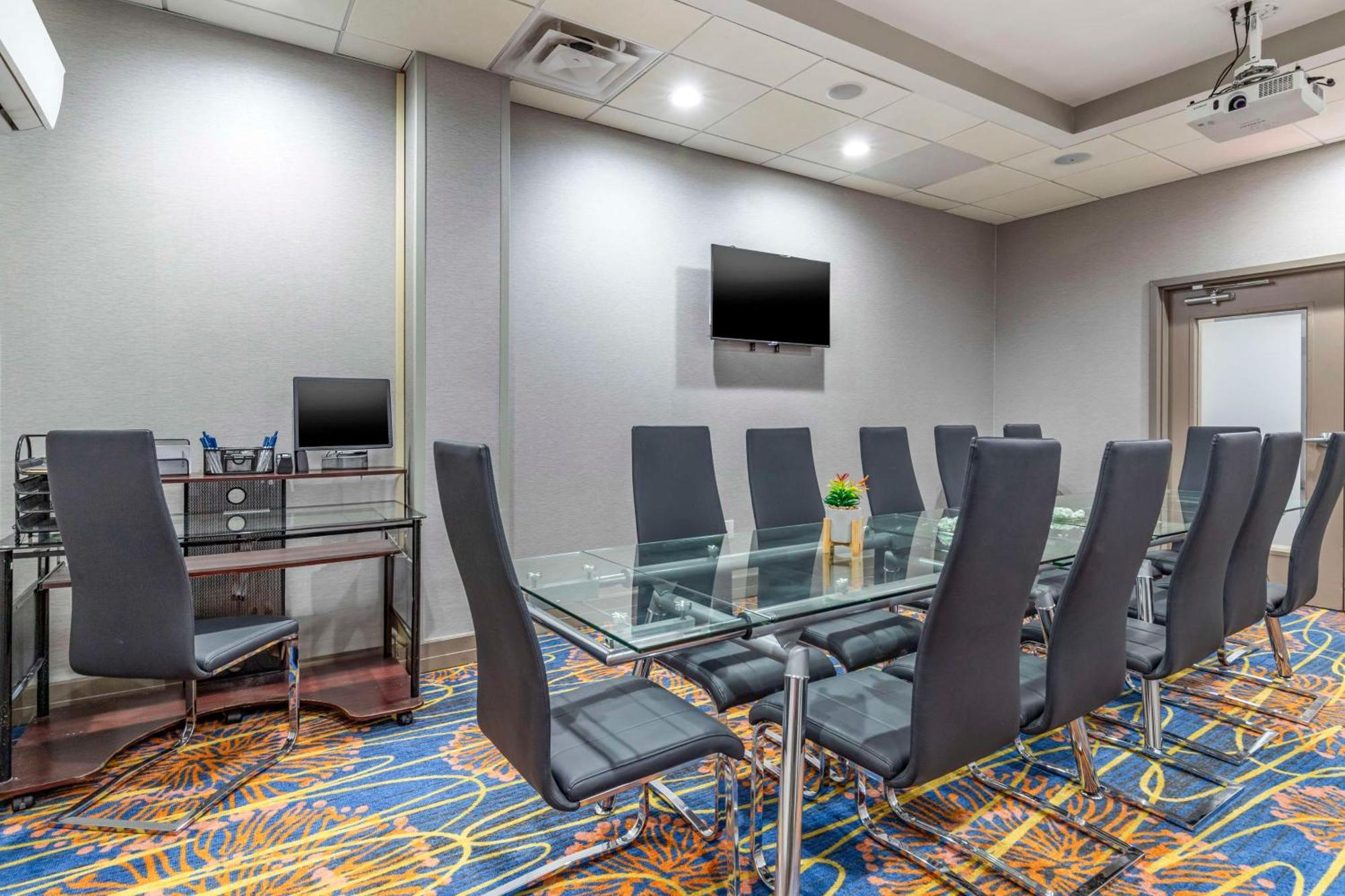 Western Premier Historic Travelers Alamo/riverwalk 3*