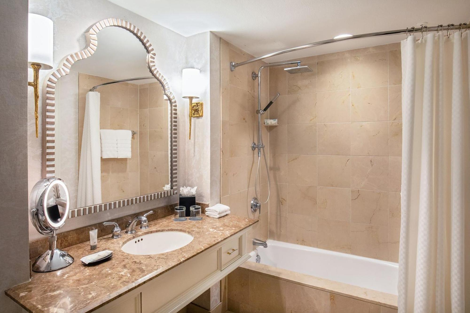 The Westin Riverwalk, 4*