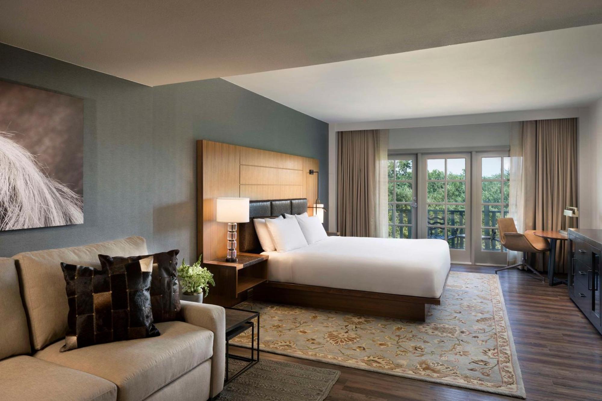 Hyatt Regency Hill Country & Hotel San Antonio