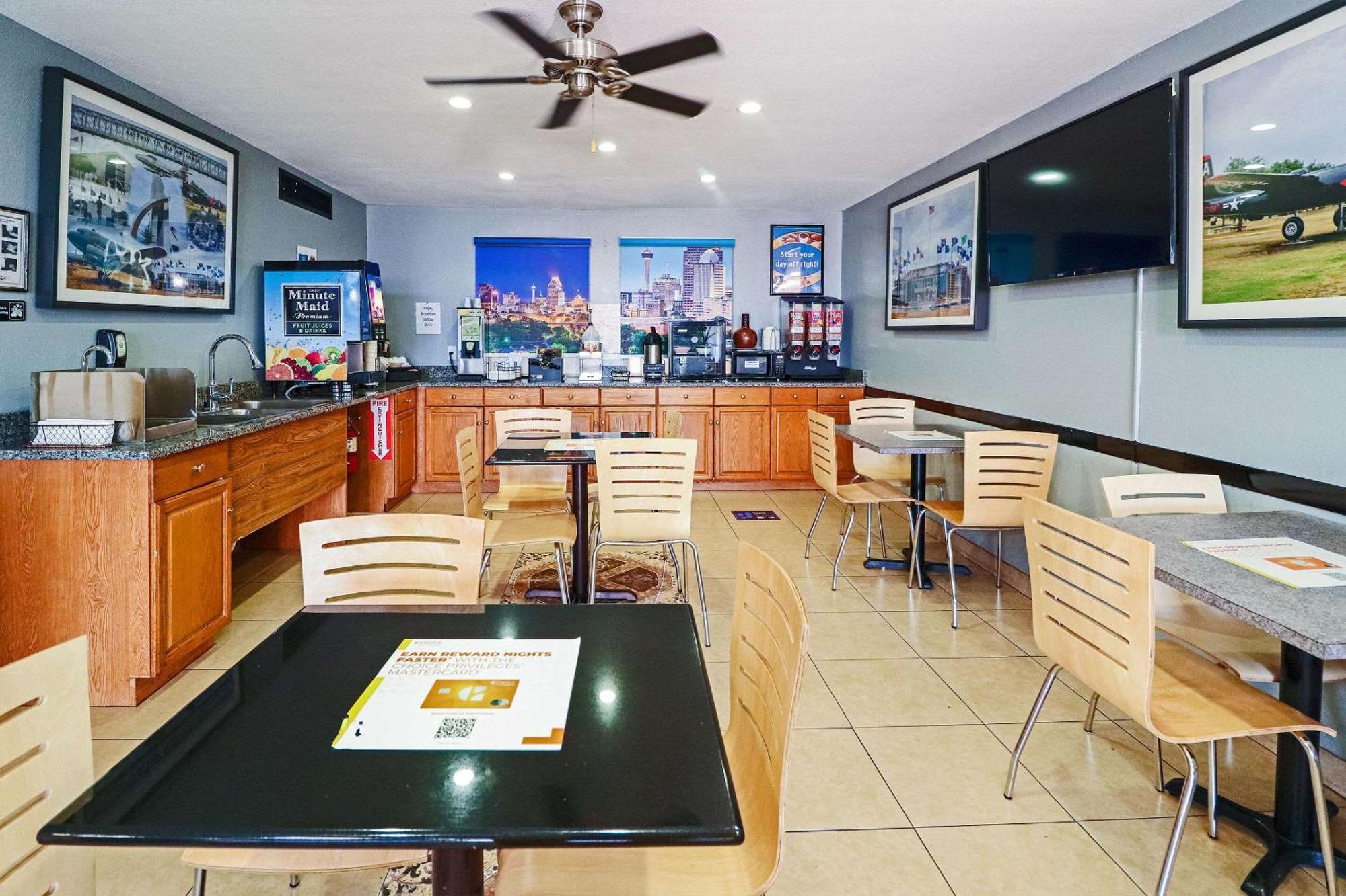 Inn Rodeway Lackland Afb - Seaworld San Antonio
