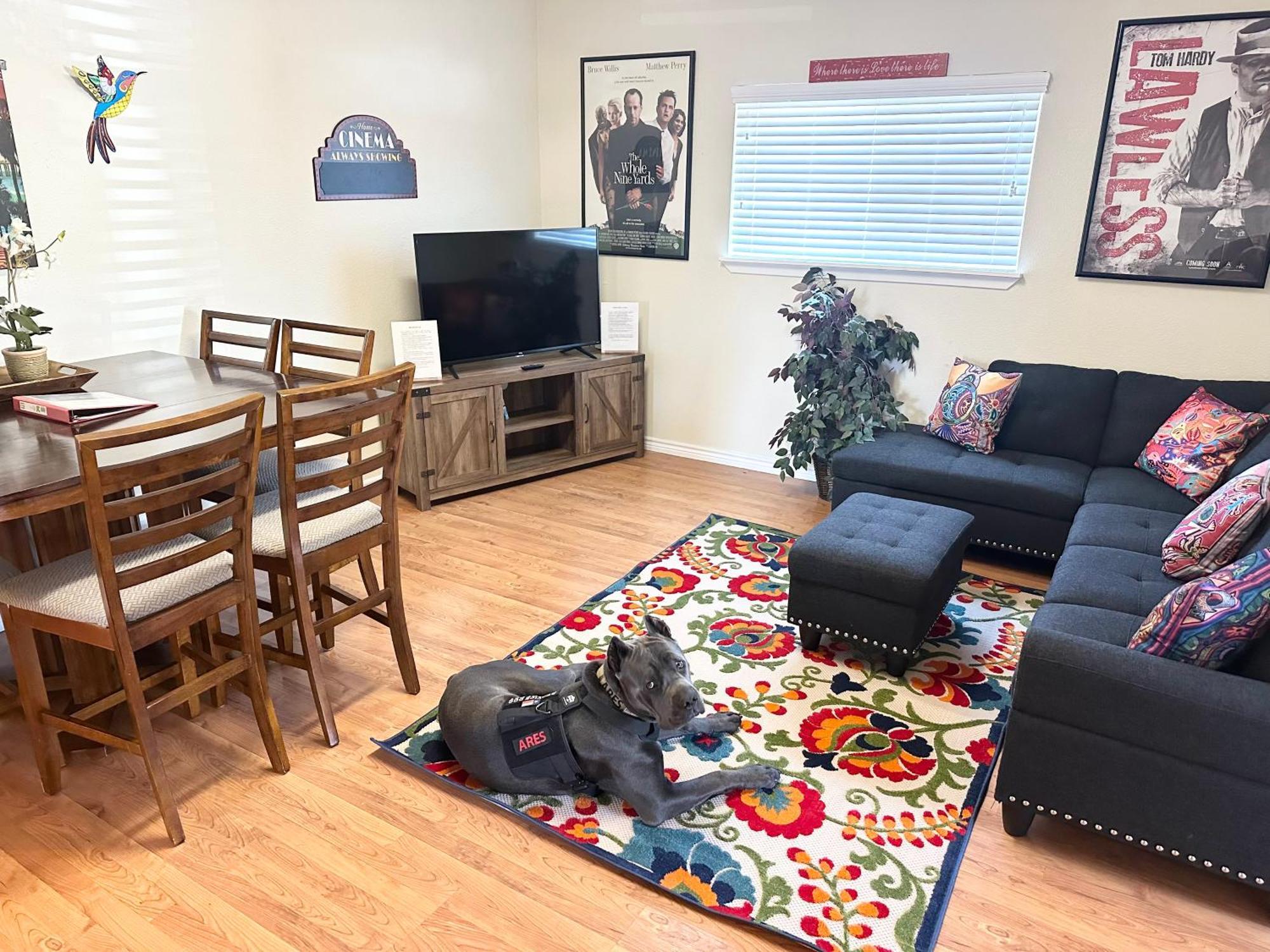 Minutes To Riverwalk, Sleeps 12, Pets Welcome! *