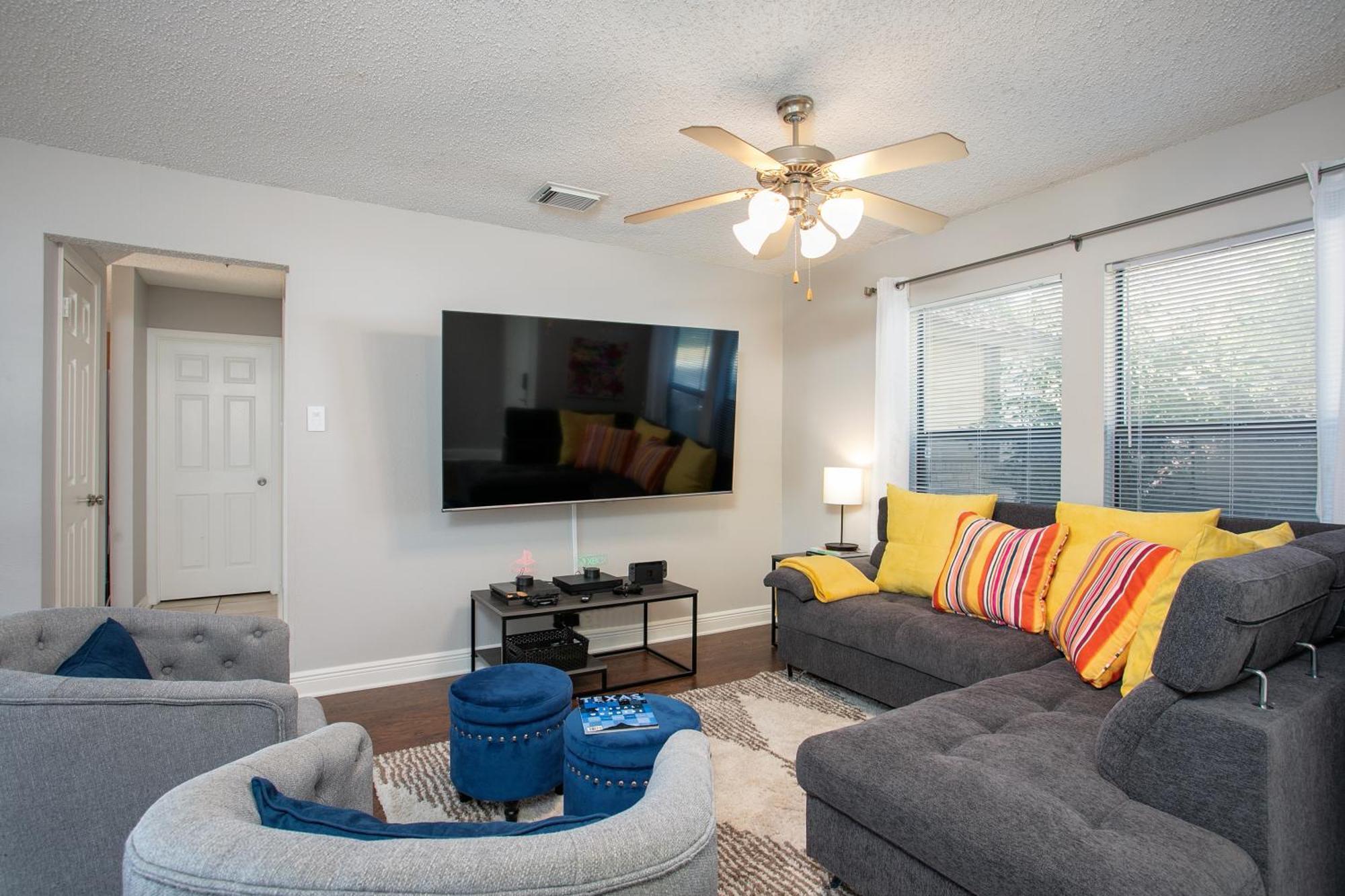 Super Fun House In Perfect Location * San Antonio