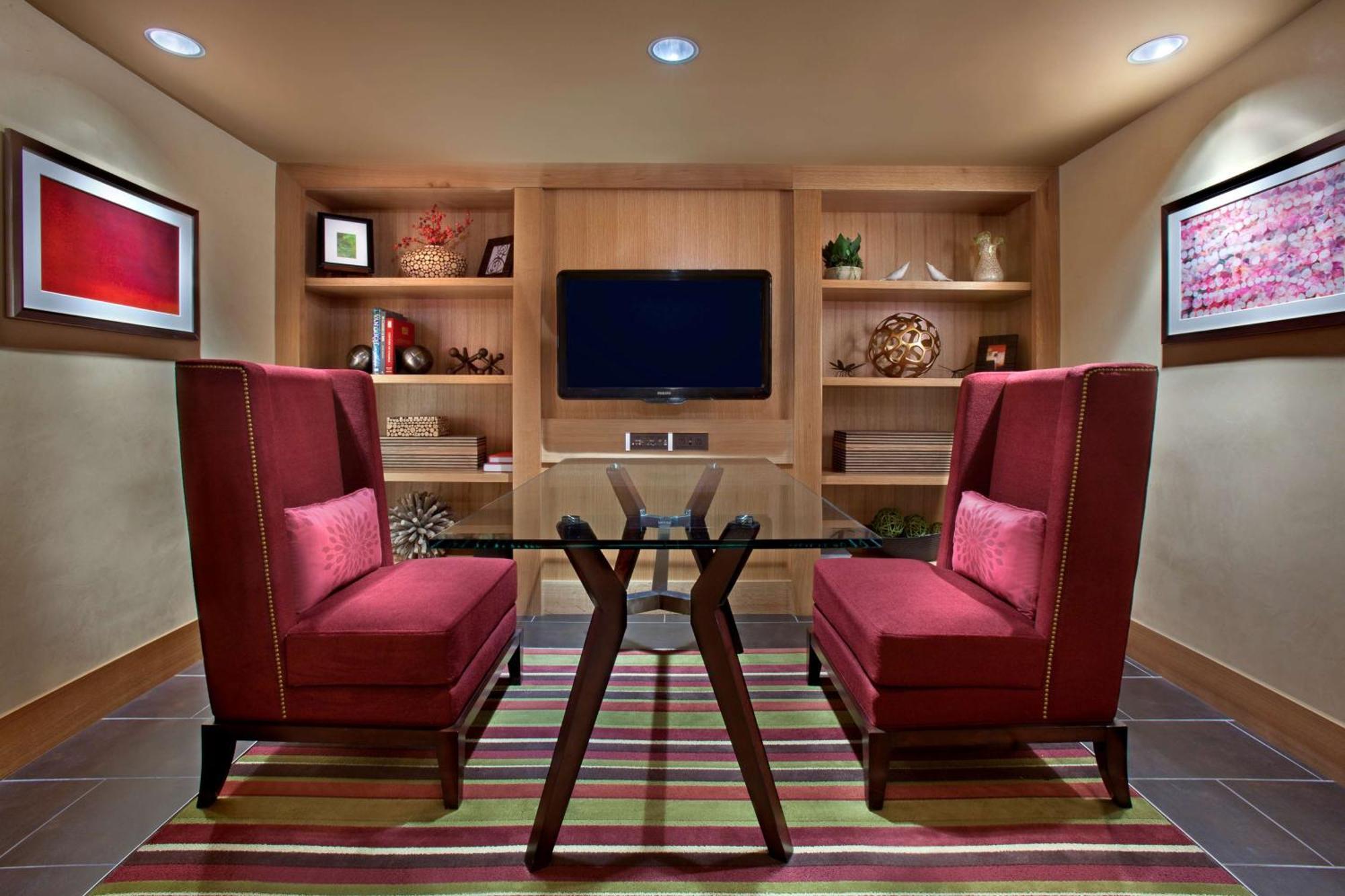 Hilton Palacio Del Rio Hotel 4*