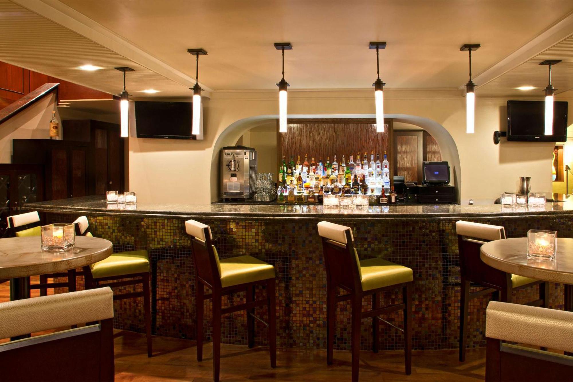 Hotel Hilton Palacio Del Rio 4*