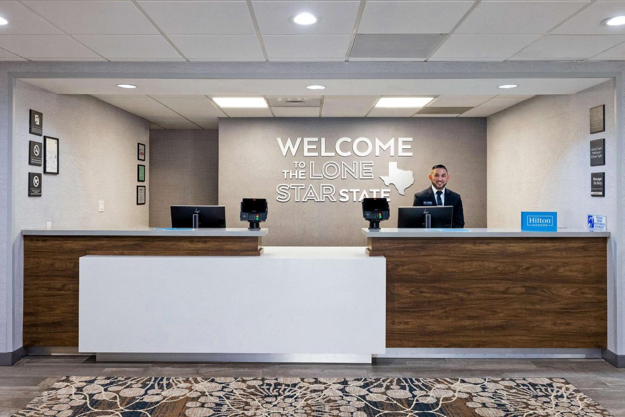 Hampton Downtown Hotel