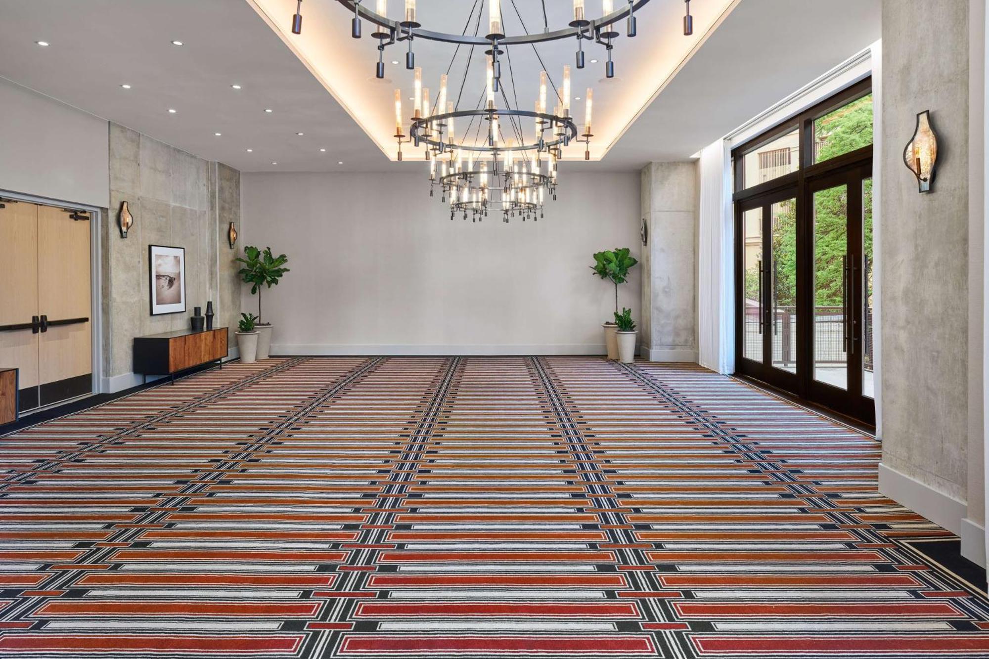 Canopy By Hilton Riverwalk Hotel 4*