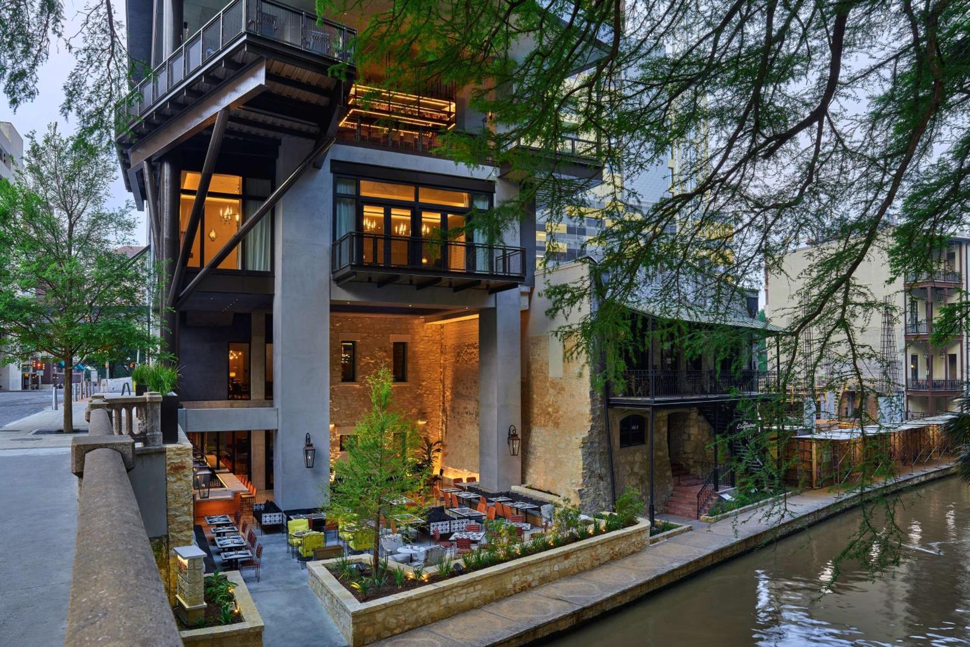 Canopy By Hilton Riverwalk Hotel
