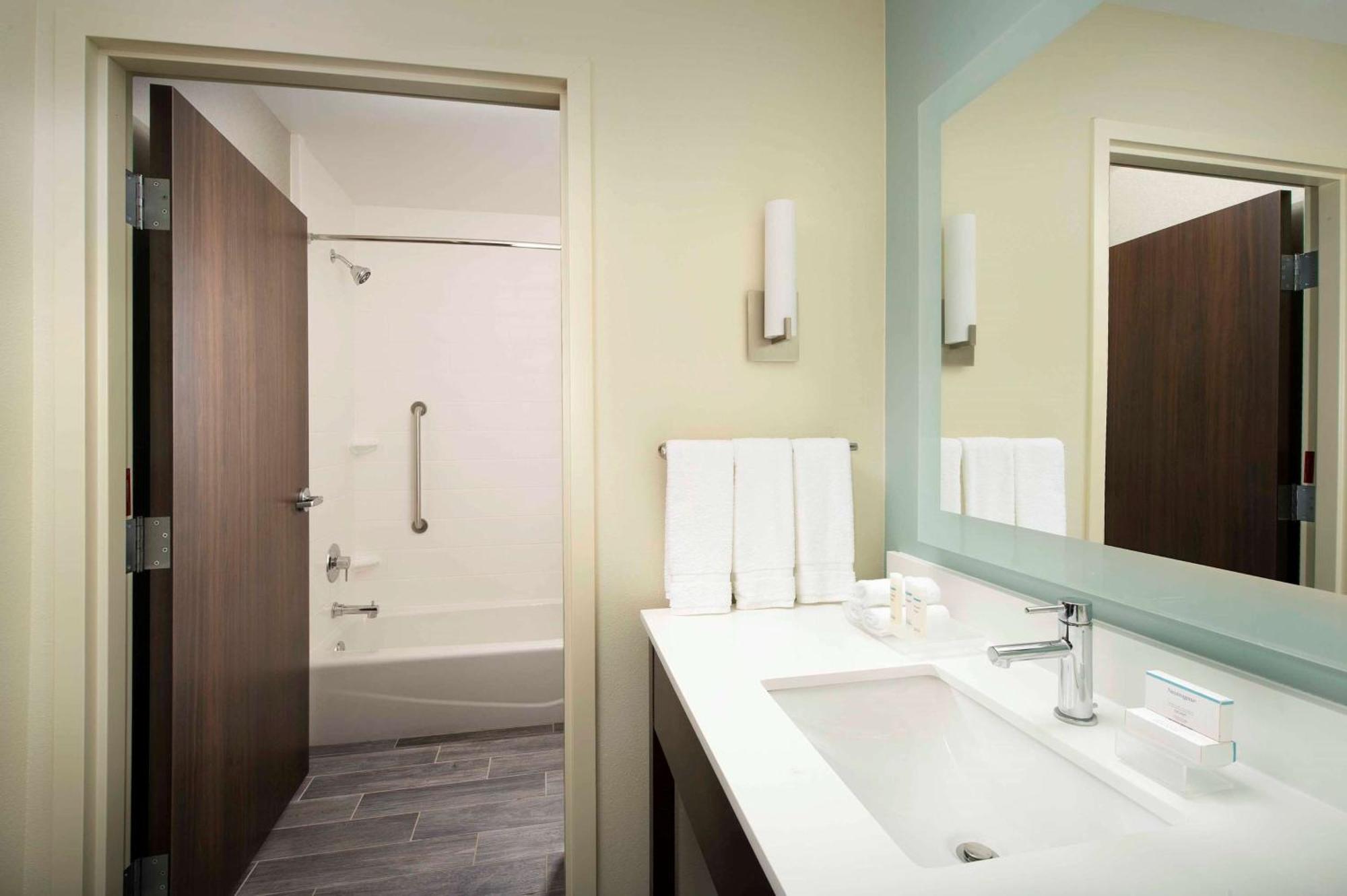 Hotel Homewood Airport San Antonio