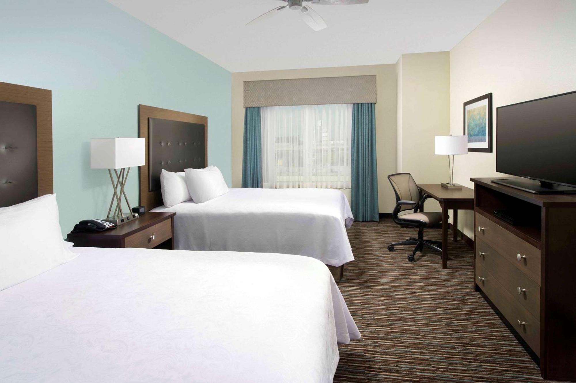 Hotel Homewood Airport 3*