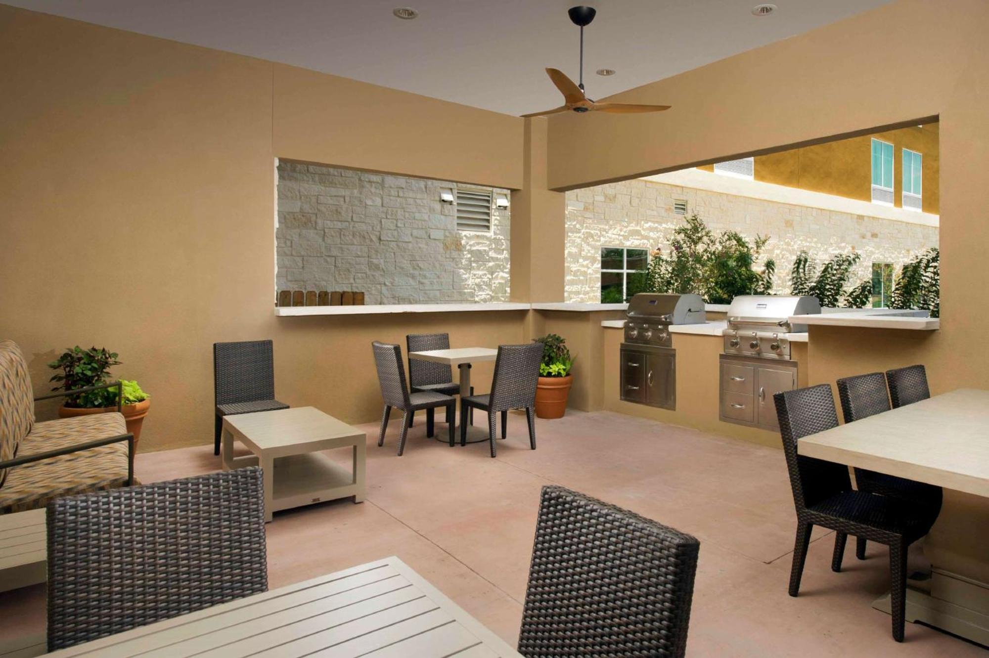 Hotel Homewood Airport San Antonio