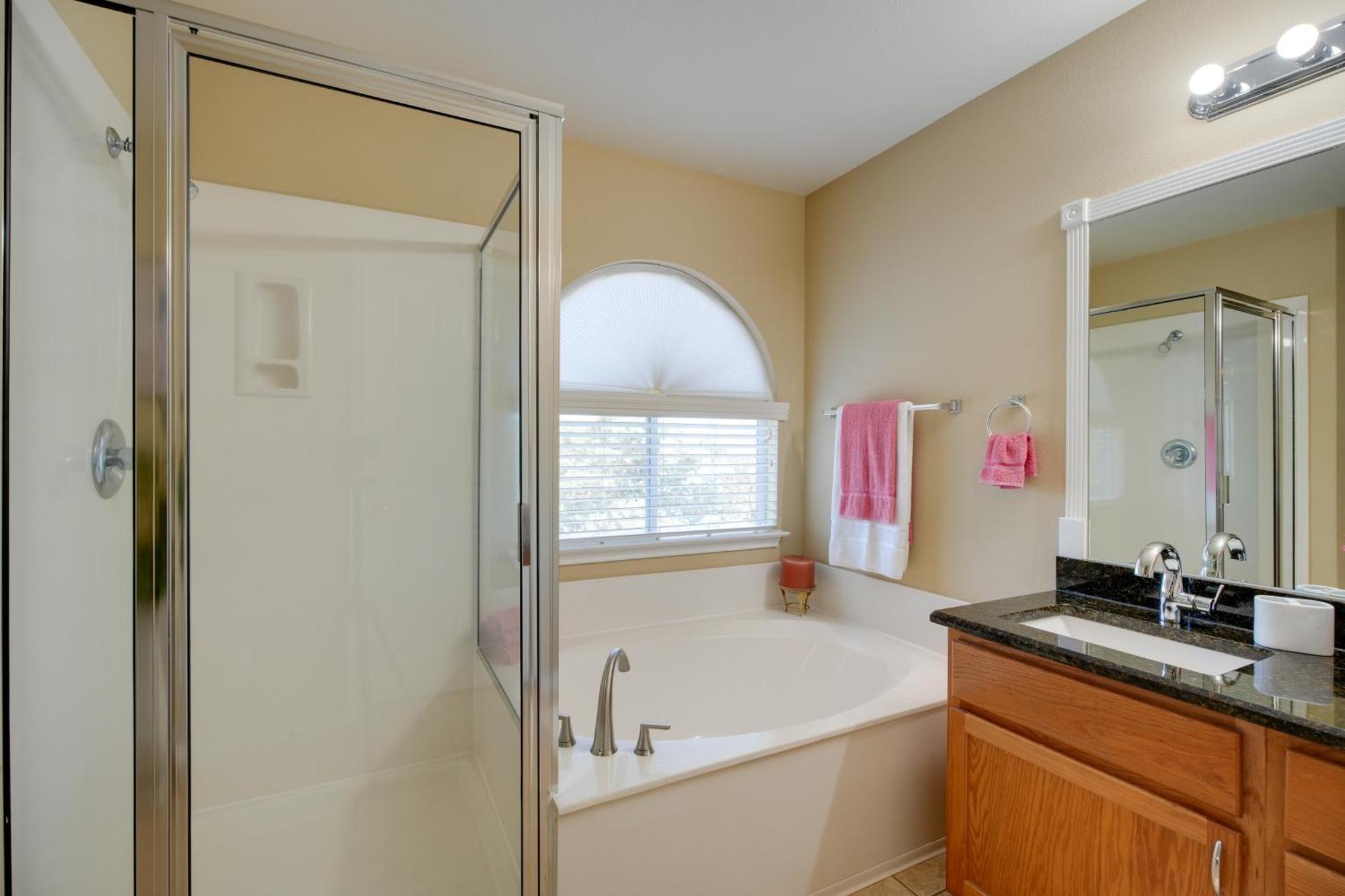 With Pool Access Near Lackland Afb Holiday home