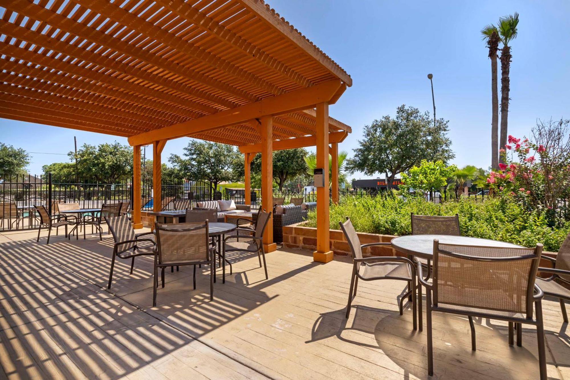 Best Western Plus Downtown North San Antonio