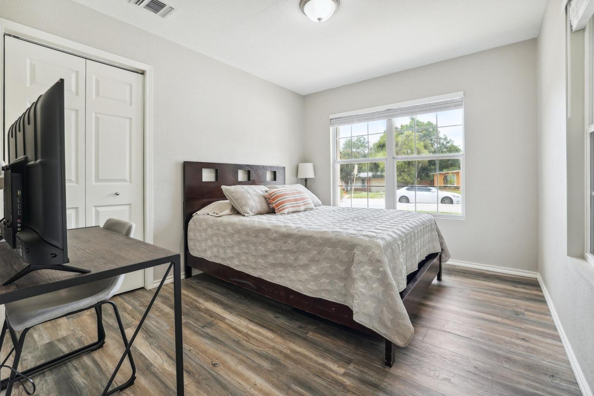 Spacious Retreat With Private Patio! *
