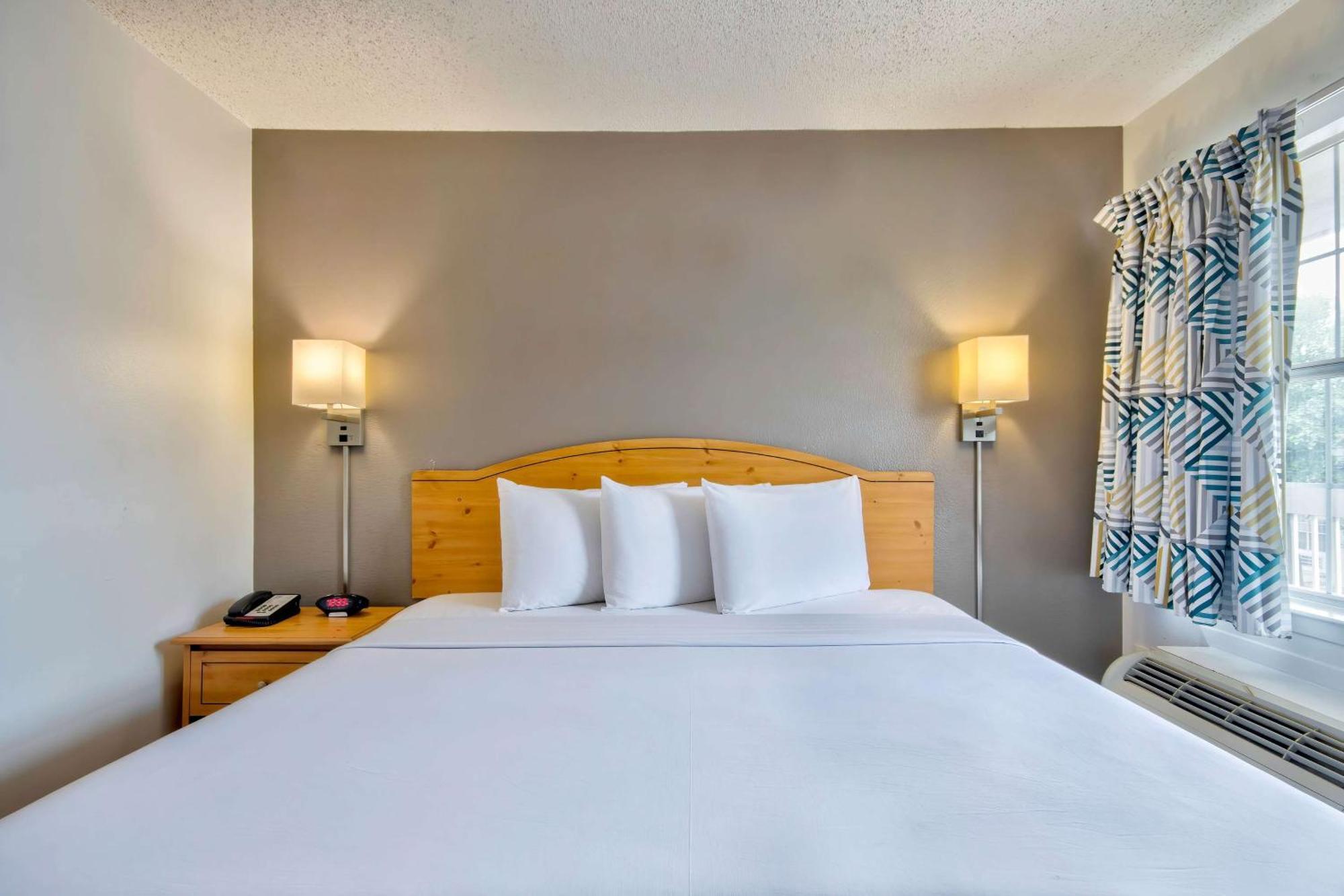 Hotel 6-san Antonio, Tx - Six Flags