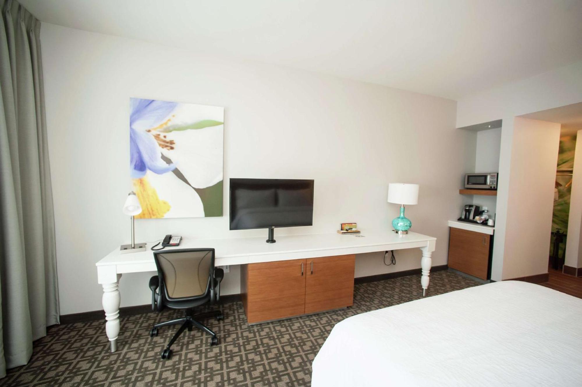 Hilton Garden San Antonio-live Oak Conference Center 3*